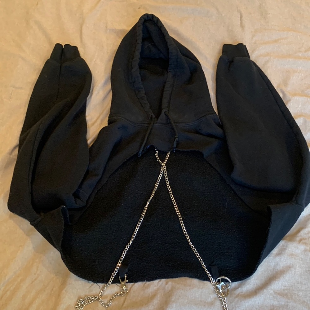 Oversized cropped race sweatshirt with chains